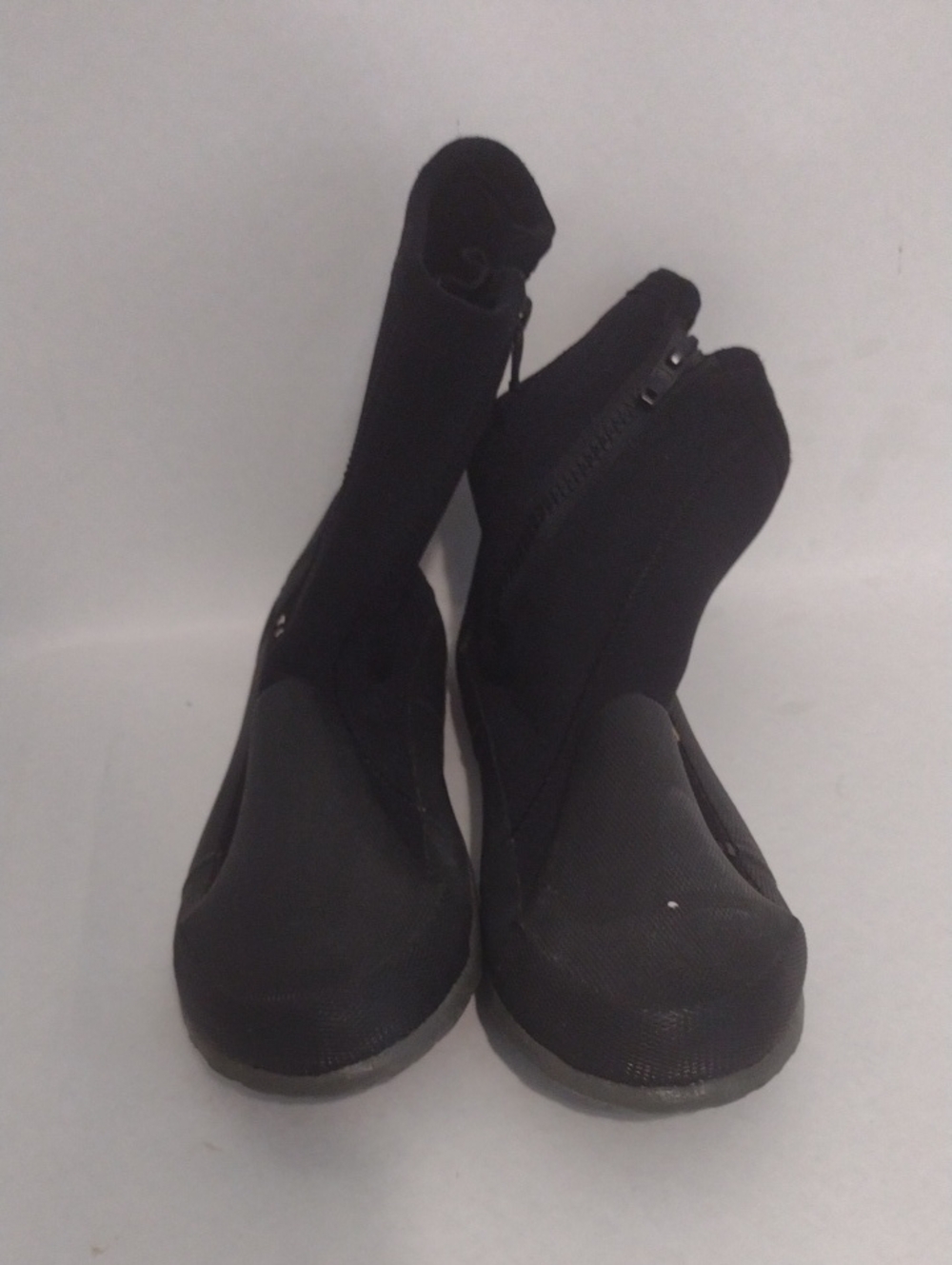 Akona Titanium Women's Black Diving Boots (J1290)